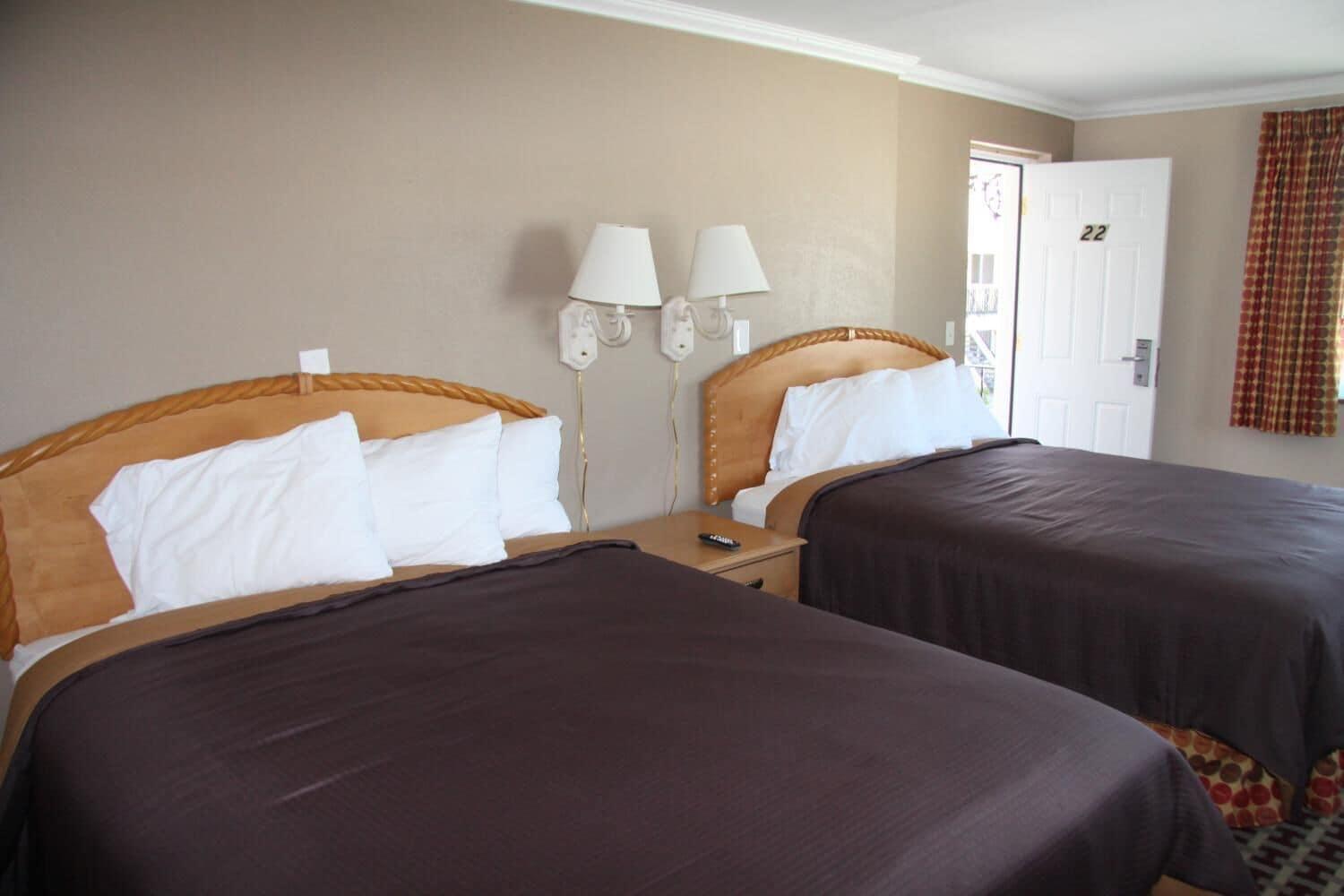 Cape Cod Inn ไฮยานนิส ภายนอก รูปภาพ